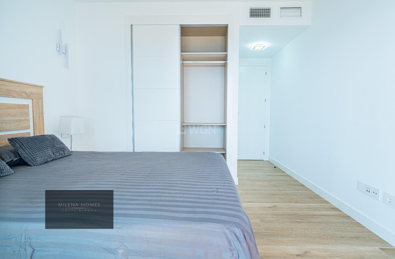 Resale - Apartment / flat - Torrevieja - Punta Prima