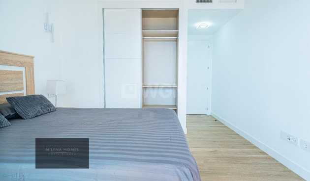 Resale - Apartment / flat - Torrevieja - Punta Prima