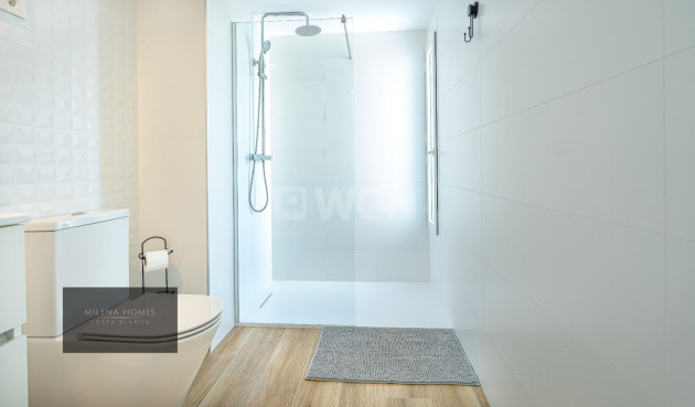 Resale - Apartment / flat - Torrevieja - Punta Prima