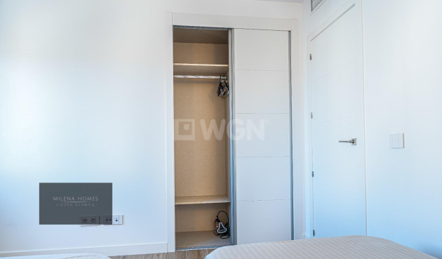 Resale - Apartment / flat - Torrevieja - Punta Prima