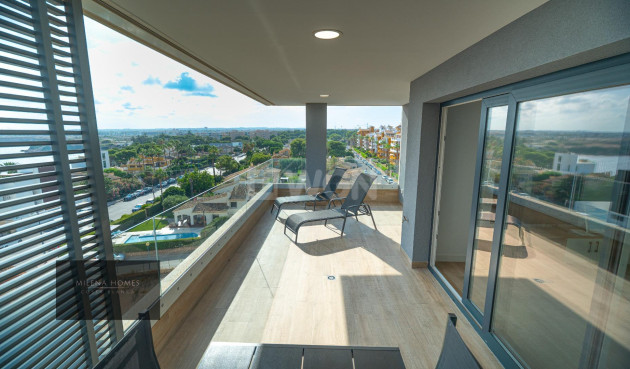 Resale - Apartment / flat - Torrevieja - Punta Prima