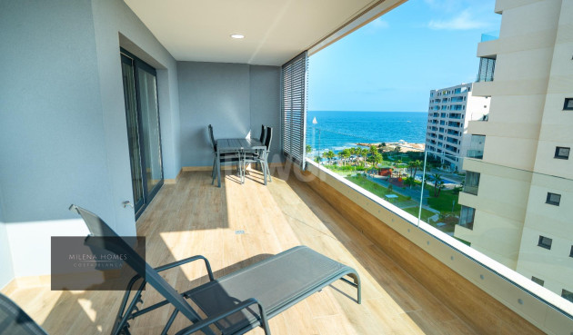 Resale - Apartment / flat - Torrevieja - Punta Prima