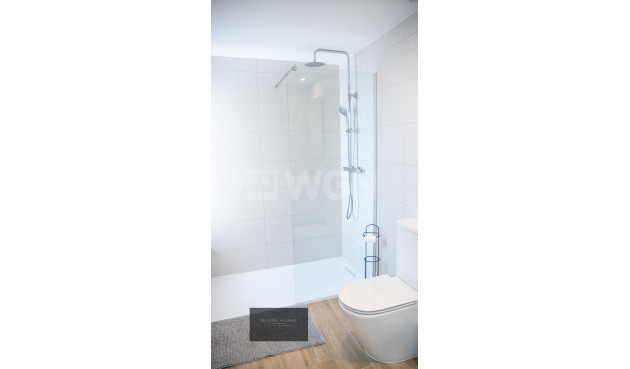 Resale - Apartment / flat - Torrevieja - Punta Prima