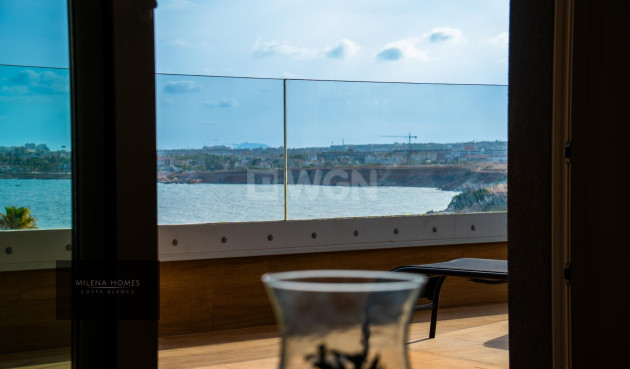 Resale - Apartment / flat - Torrevieja - Punta Prima