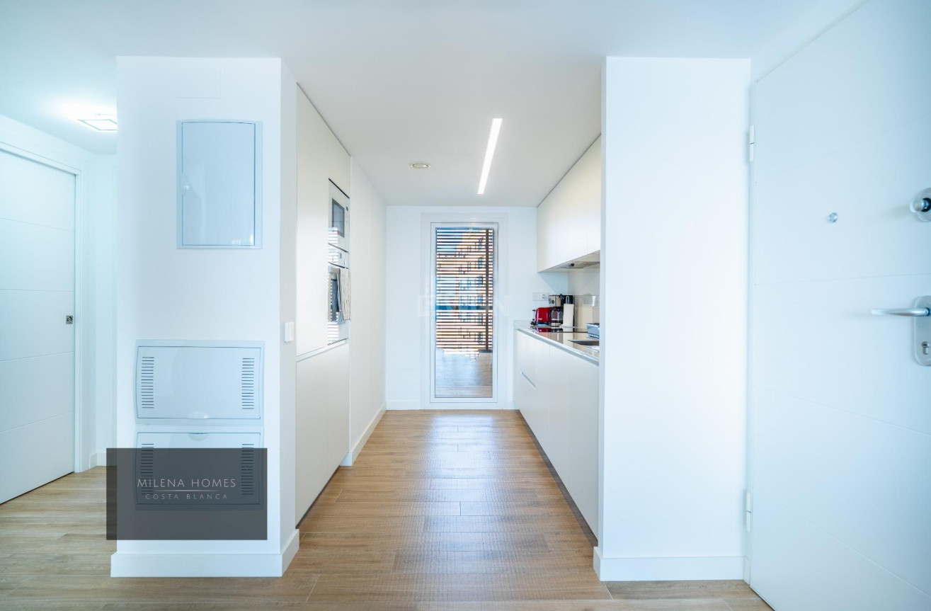 Resale - Apartment / flat - Torrevieja - Punta Prima