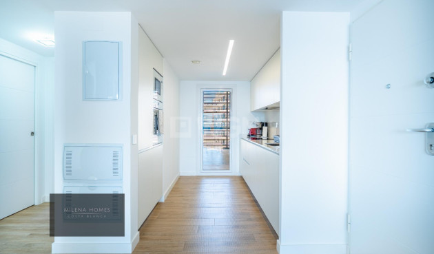 Resale - Apartment / flat - Torrevieja - Punta Prima