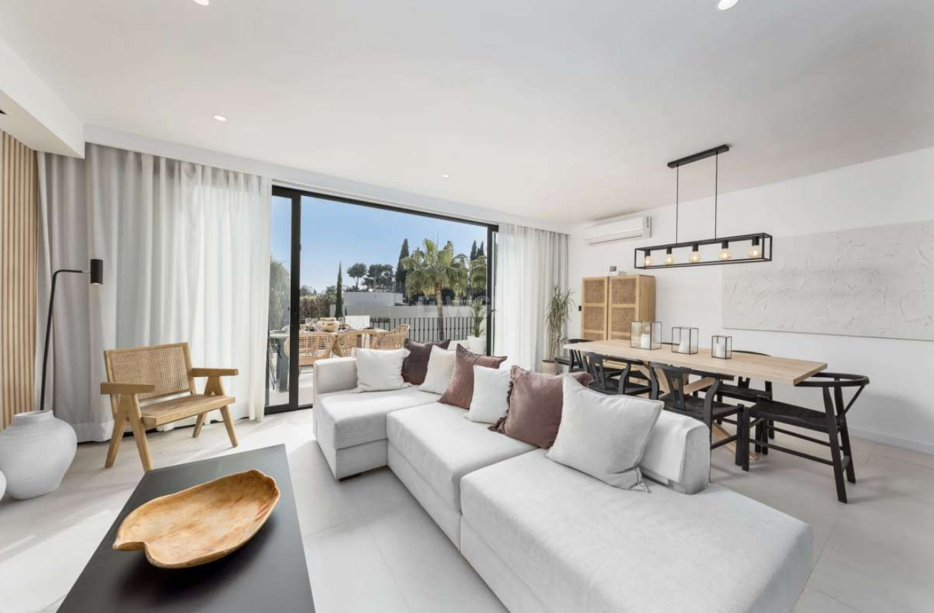 Resale - Townhouse - Marbella centre - Inland