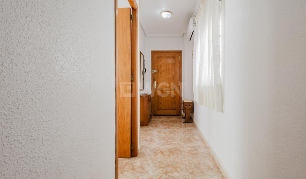 Resale - Apartment / flat - Torrevieja - Costa Blanca