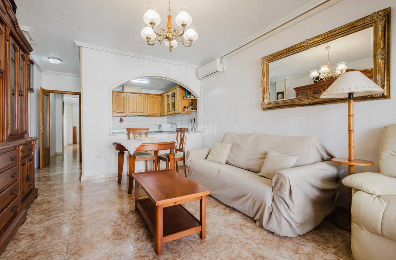 Resale - Apartment / flat - Torrevieja - Costa Blanca