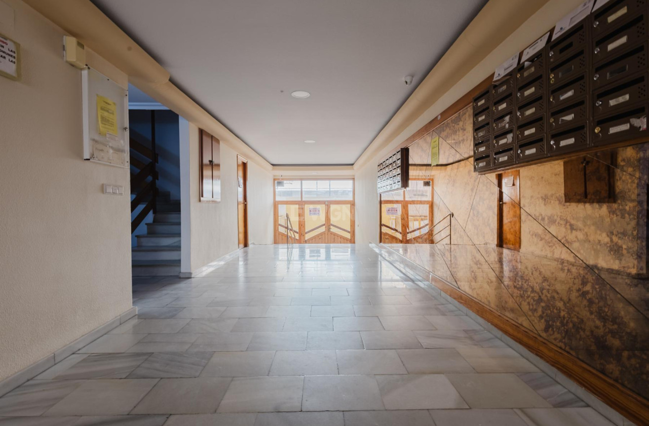 Resale - Apartment / flat - Torrevieja - Costa Blanca