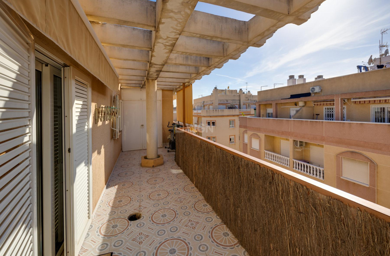 Resale - Apartment / flat - Torrevieja - Costa Blanca
