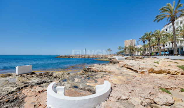 Resale - Apartment / flat - Torrevieja - Costa Blanca