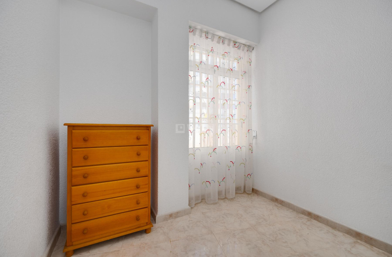 Resale - Apartment / flat - Torrevieja - Costa Blanca