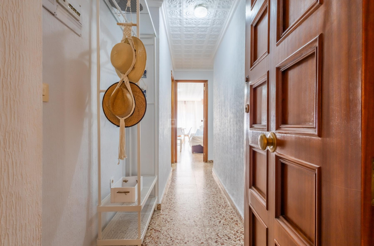 Resale - Apartment / flat - Torrevieja - Costa Blanca