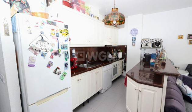 Odsprzedaż - Mieszkanie w bloku - Torrevieja - Costa Blanca