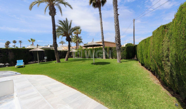 Odsprzedaż - Mieszkanie w bloku - Torrevieja - Costa Blanca