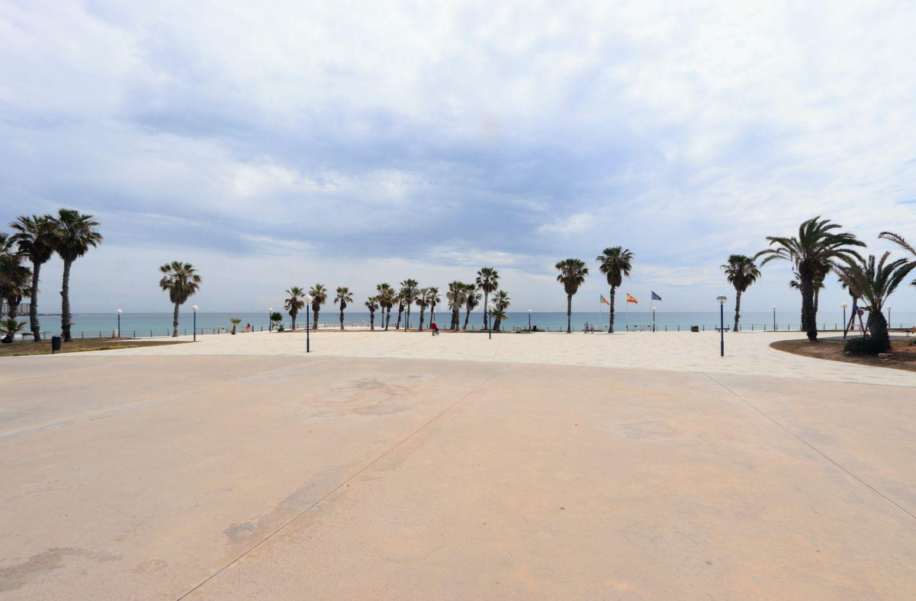 Odsprzedaż - Mieszkanie w bloku - Torrevieja - Costa Blanca