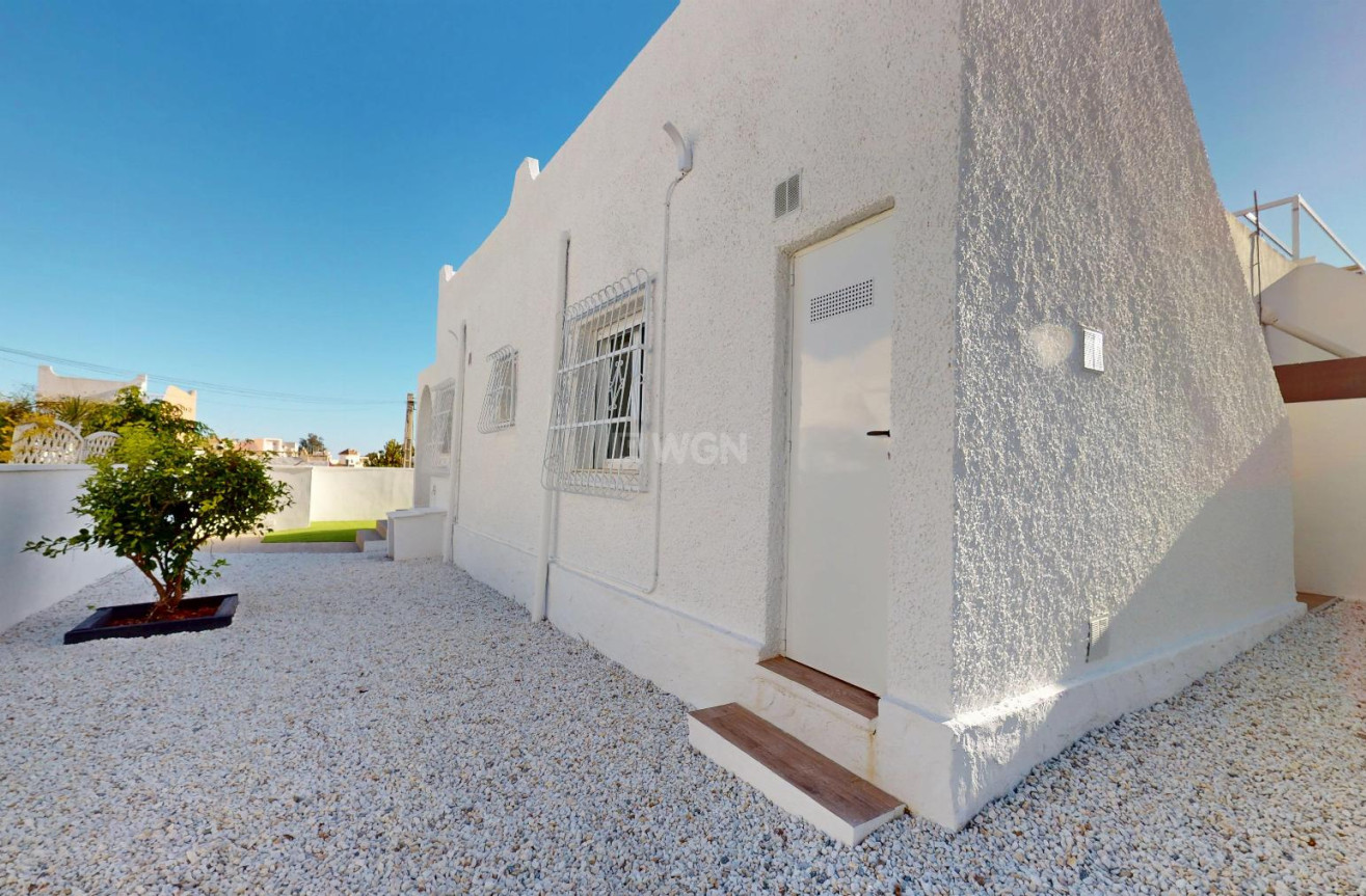 Wiederverkauf - Bungalow - Orihuela Costa - Costa Blanca