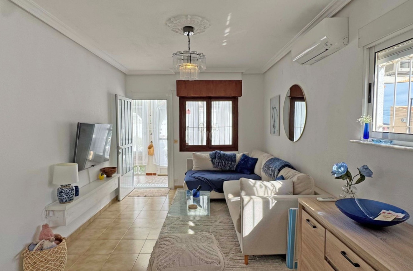 Reventa - Adosado - San Miguel de Salinas - Inland