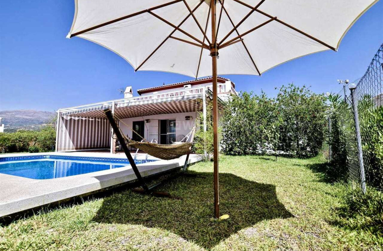 Odsprzedaż - Villa - Vinuela - Inland