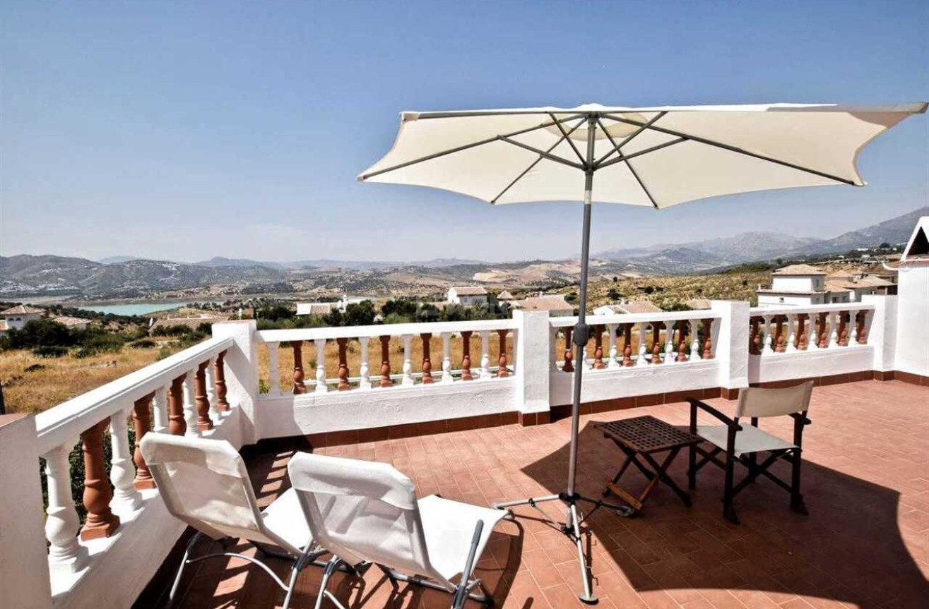 Odsprzedaż - Villa - Vinuela - Inland