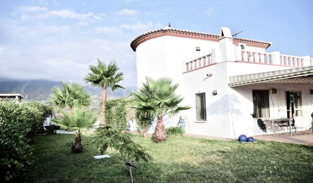 Odsprzedaż - Villa - Vinuela - Inland