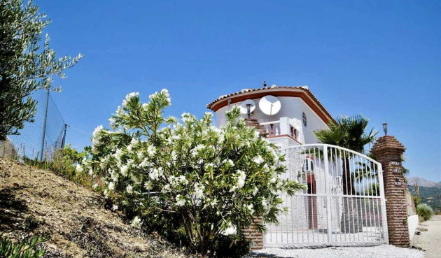 Odsprzedaż - Villa - Vinuela - Inland