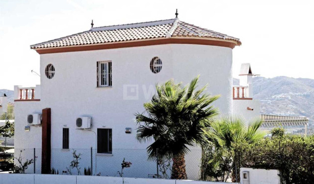 Odsprzedaż - Villa - Vinuela - Inland