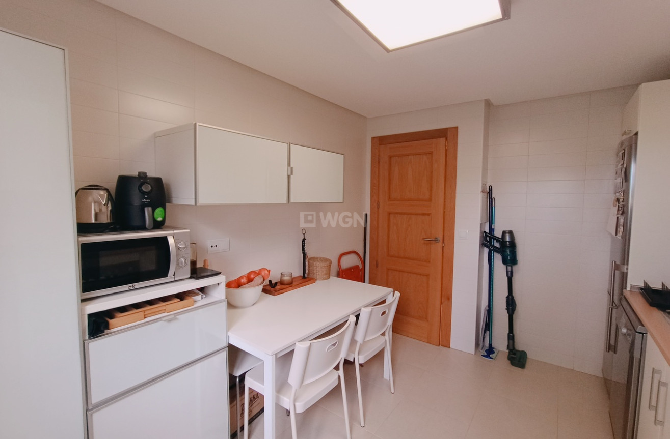 Odsprzedaż - Mieszkanie w bloku - La Torre Golf Resort - Inland