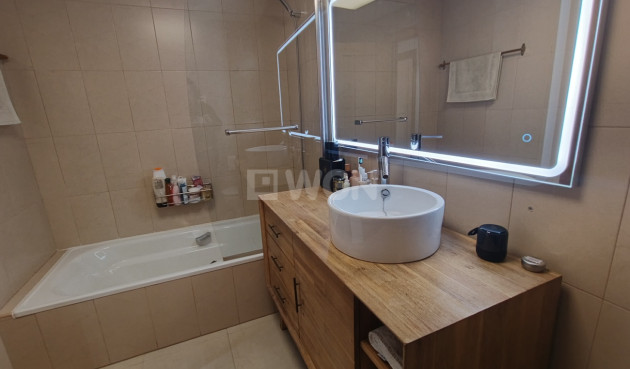 Odsprzedaż - Mieszkanie w bloku - La Torre Golf Resort - Inland