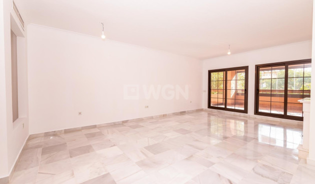 Wiederverkauf - Wohnung - Estepona - Atalaya-isdabe