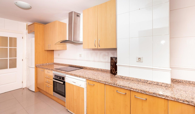 Wiederverkauf - Wohnung - Estepona - Atalaya-isdabe