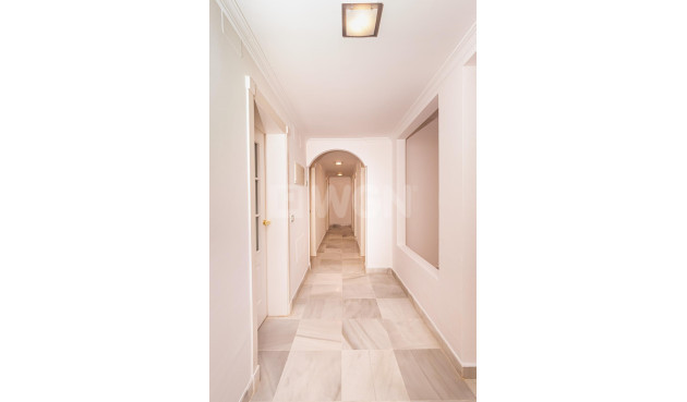 Wiederverkauf - Wohnung - Estepona - Atalaya-isdabe