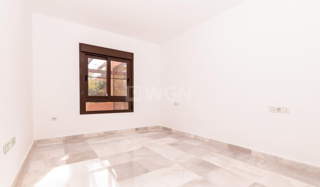 Wiederverkauf - Wohnung - Estepona - Atalaya-isdabe