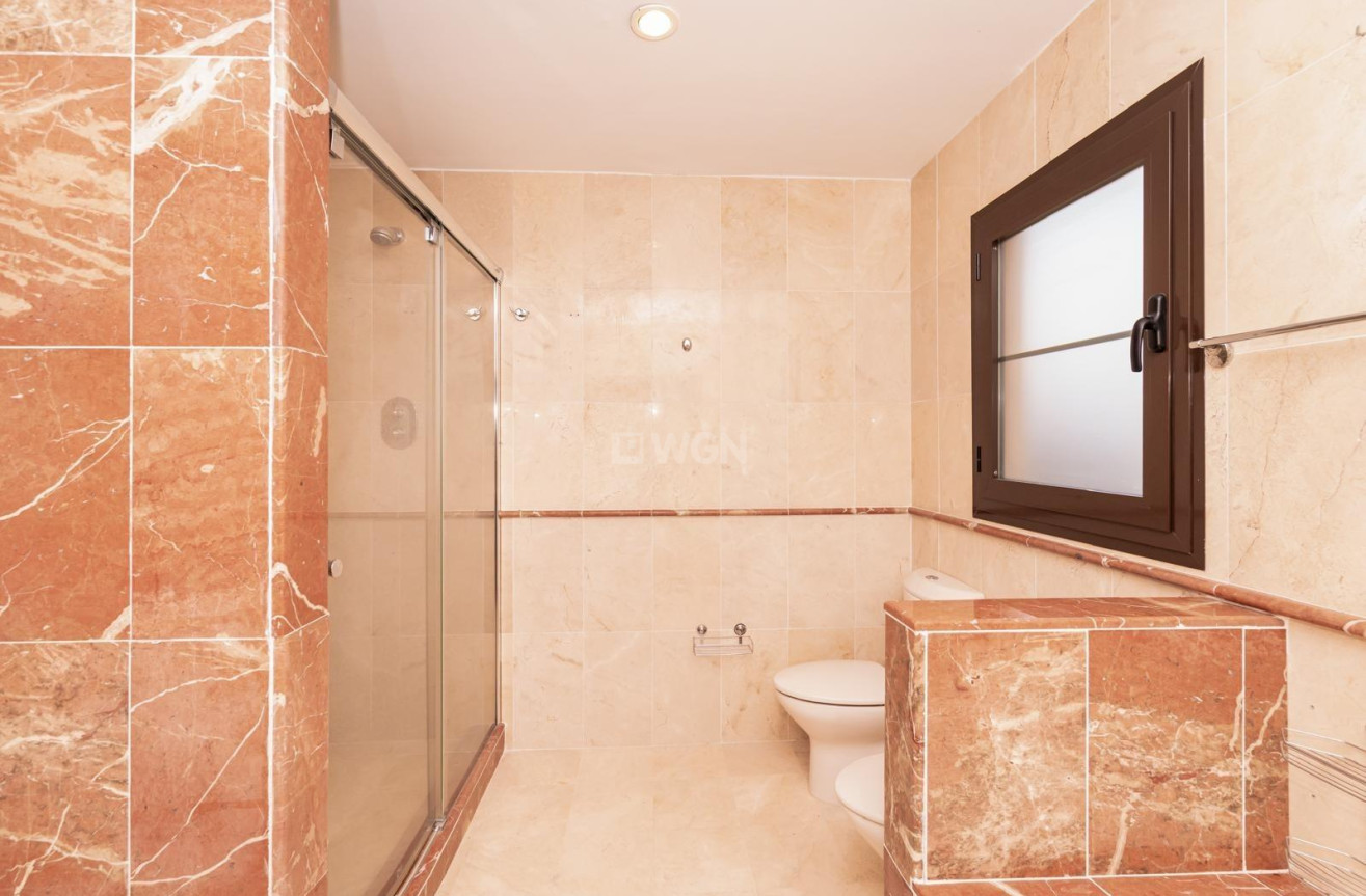 Wiederverkauf - Wohnung - Estepona - Atalaya-isdabe