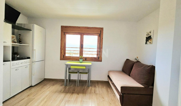 Resale - Apartment / flat - Torrevieja - Nueva Torrevieja