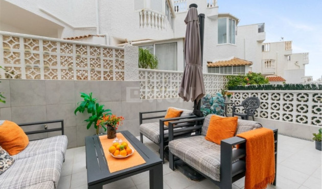 Wiederverkauf - Stadthaus - Torrevieja - La Provensa