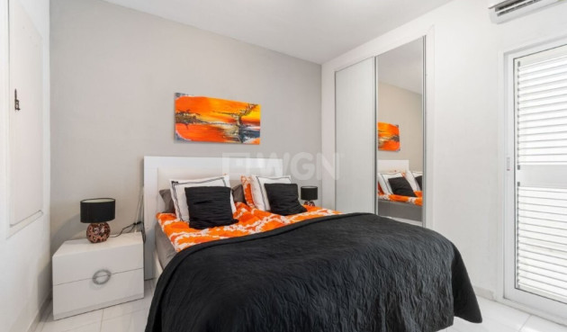 Wiederverkauf - Stadthaus - Torrevieja - La Provensa