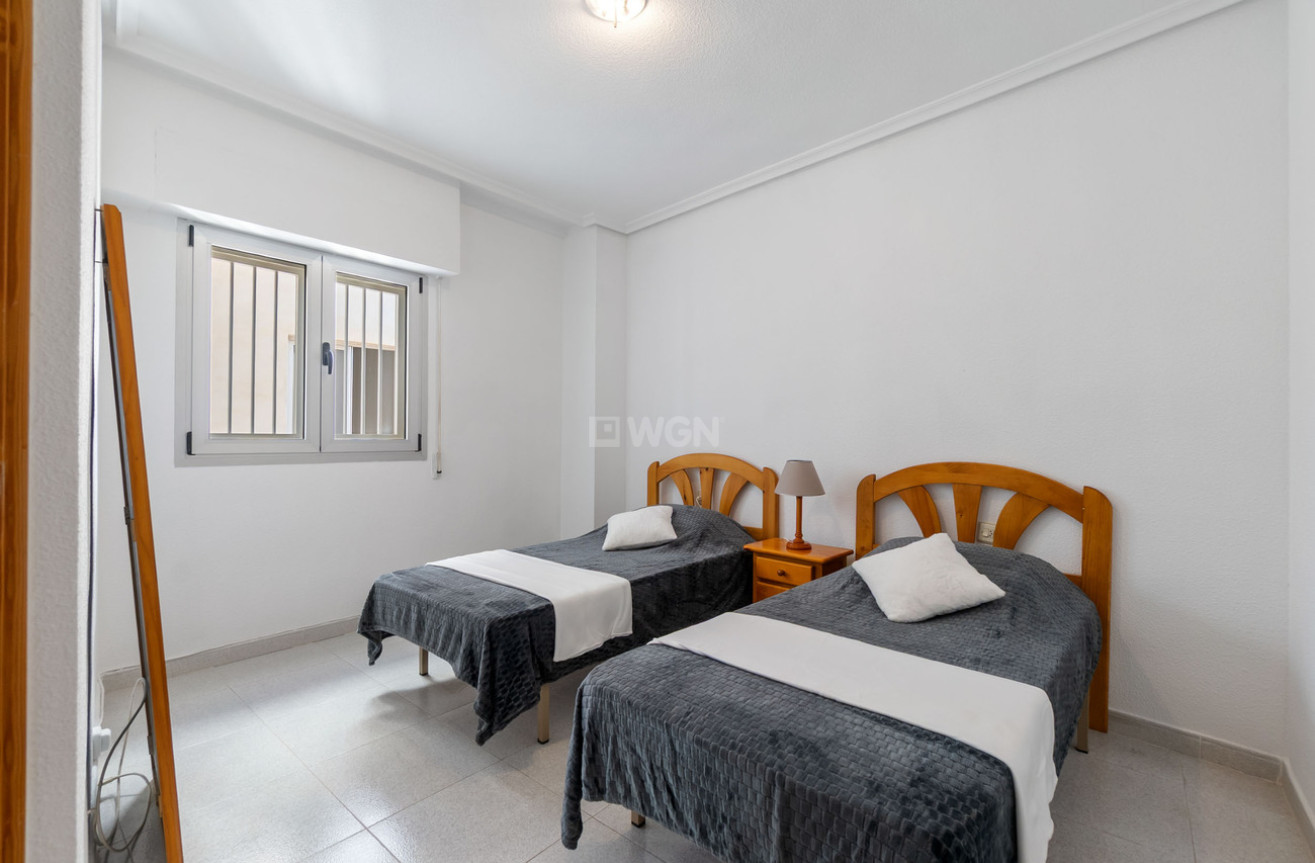 Reventa - Apartamento / piso - Torrevieja - Playa del Cura