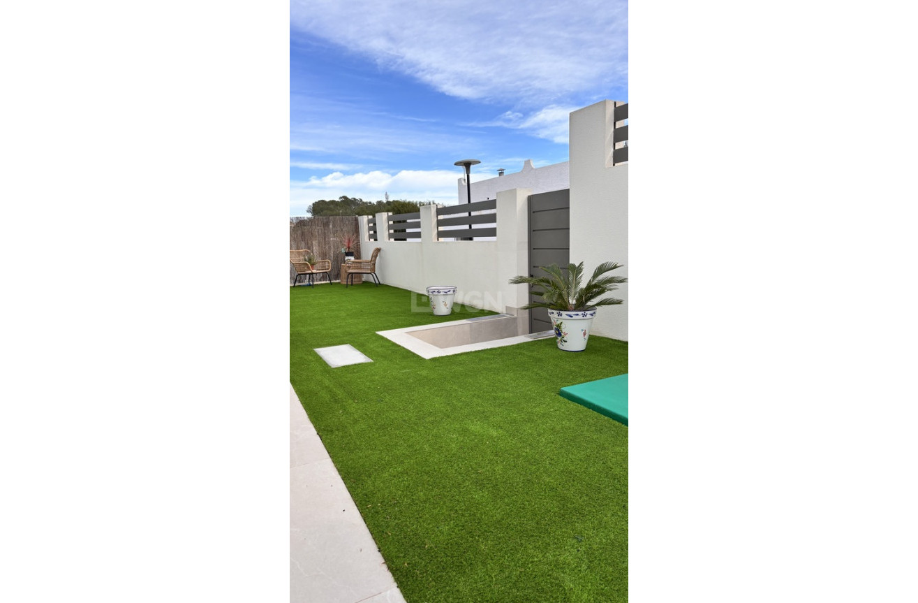 Odsprzedaż - Villa - San Miguel de Salinas - Costa Blanca