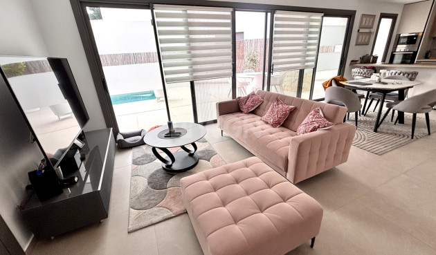 Odsprzedaż - Villa - San Miguel de Salinas - Costa Blanca