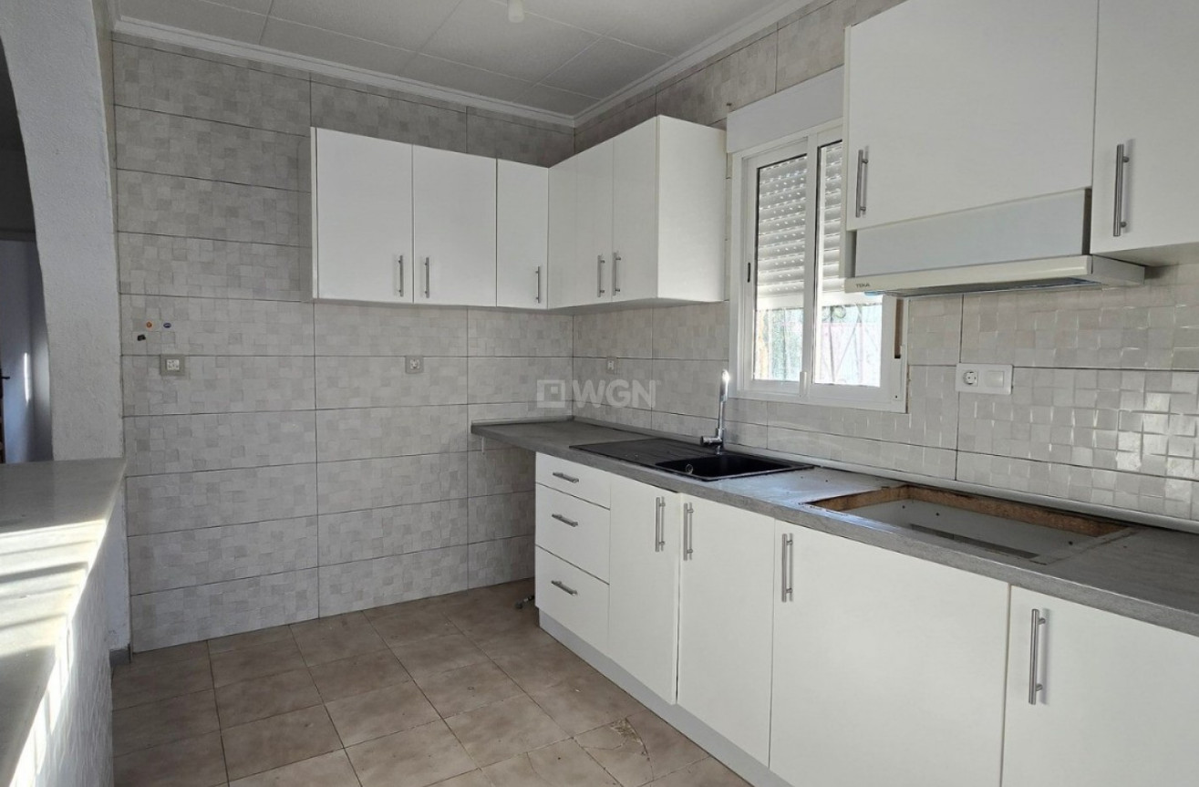 Resale - Villa - Torrevieja - Costa Blanca