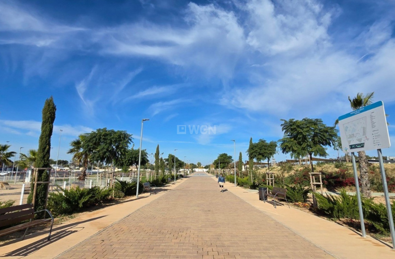 Resale - Villa - Torrevieja - Costa Blanca