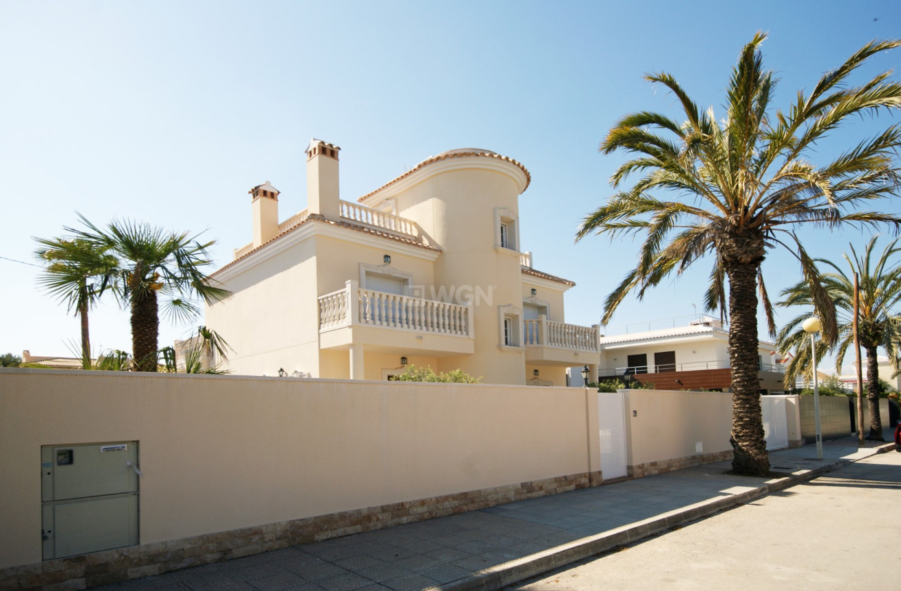 Reventa - Villa - Cabo Roig - Costa Blanca