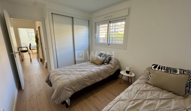 Odsprzedaż - Mieszkanie w bloku - Pilar de la Horadada - Riomar