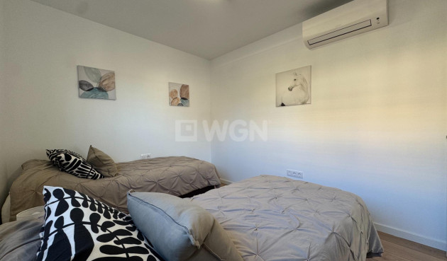 Odsprzedaż - Mieszkanie w bloku - Pilar de la Horadada - Riomar