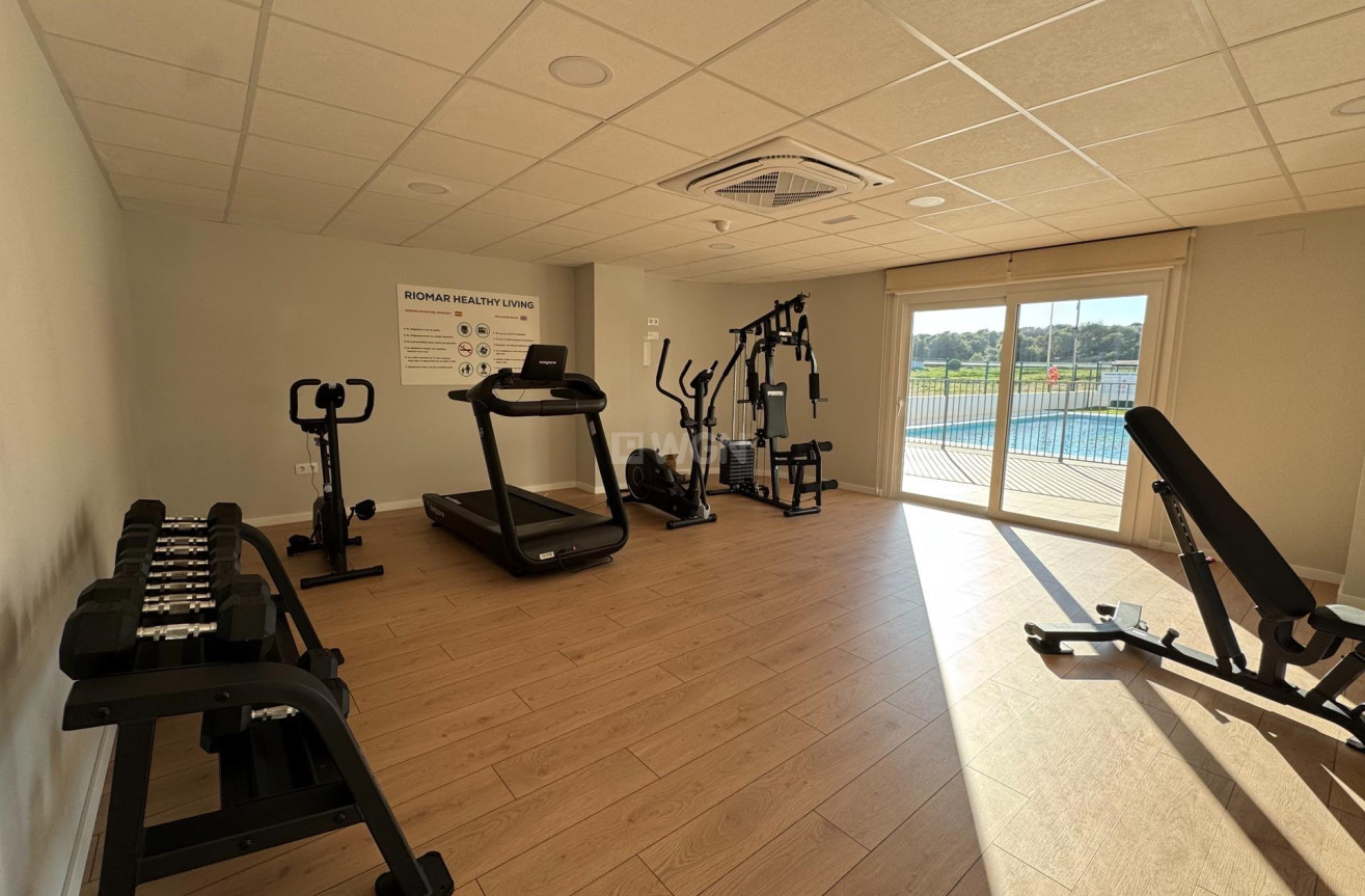 Odsprzedaż - Mieszkanie w bloku - Pilar de la Horadada - Riomar