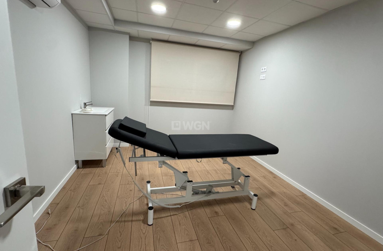 Odsprzedaż - Mieszkanie w bloku - Pilar de la Horadada - Riomar