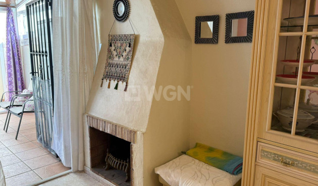 Odsprzedaż - Kamienica - Torrevieja - Calas Blanca