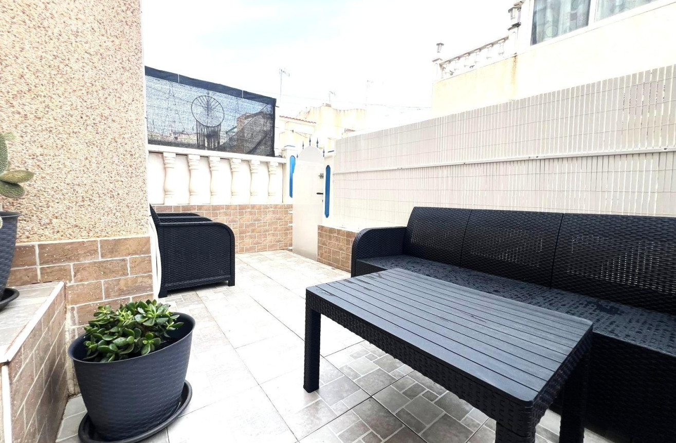 Odsprzedaż - Bungalow - Torrevieja - Los Balcones